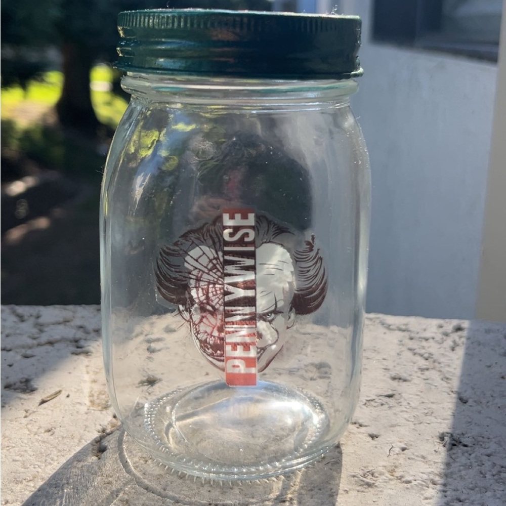 Pennywise Glass Jar